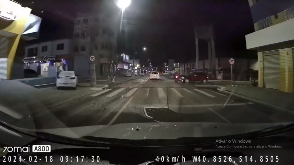 Veja mais detalhes do vídeo que mostra atropelamento do motoboy na Avenida Brumado, em Conquista