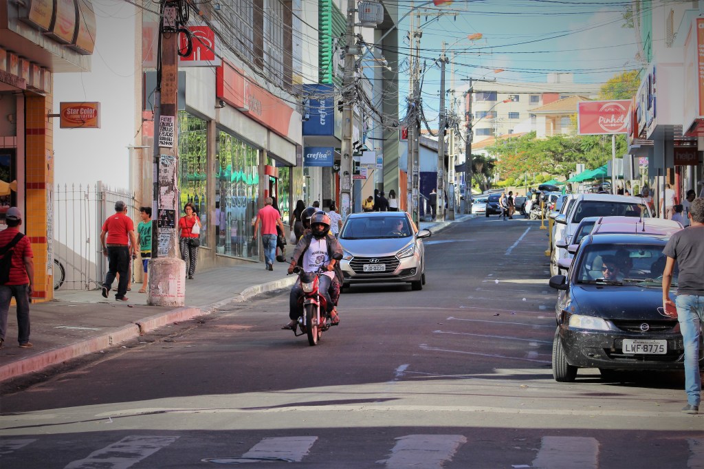 Intelectuais, coronéis, heróis nacionais e heroínas locais | Ruas e ...