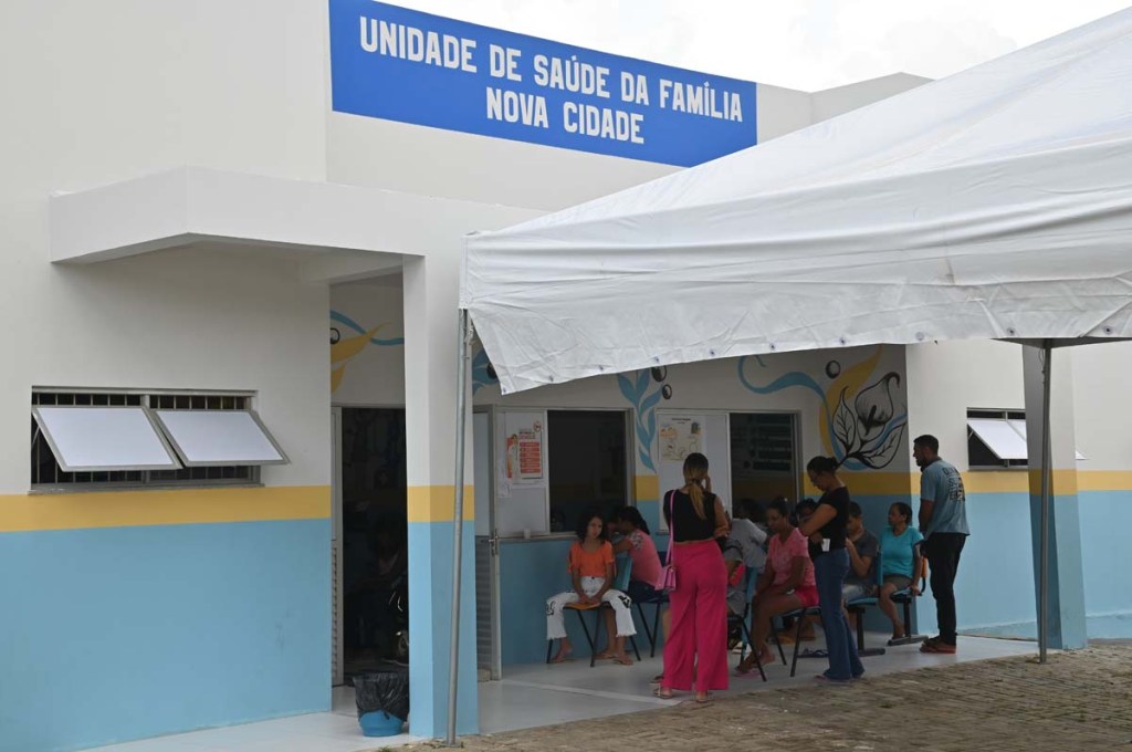 Prefeitura entrega completamente reformada unidade de saúde que foi interditada por problemas estruturais