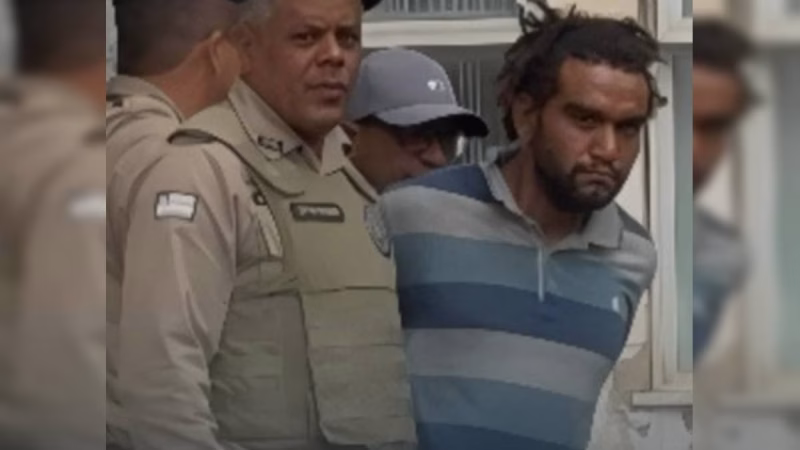 Polícia Militar prende suspeito de matar mulher conquistense e mais duas amigas em praia de Ilhéus; homem teria confessado